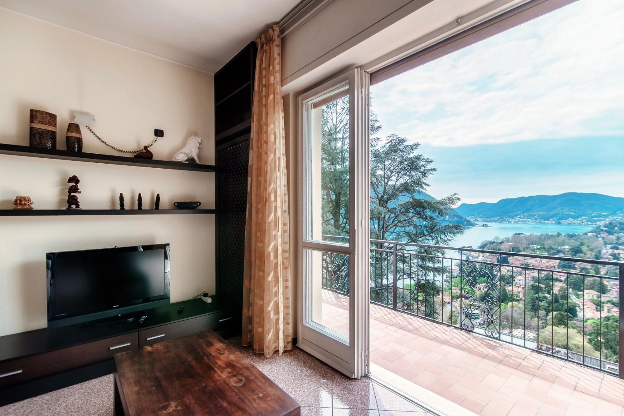 Vista Lario Apartment - Aqua Apartments เชอร์นอบบิโอ ภายนอก รูปภาพ